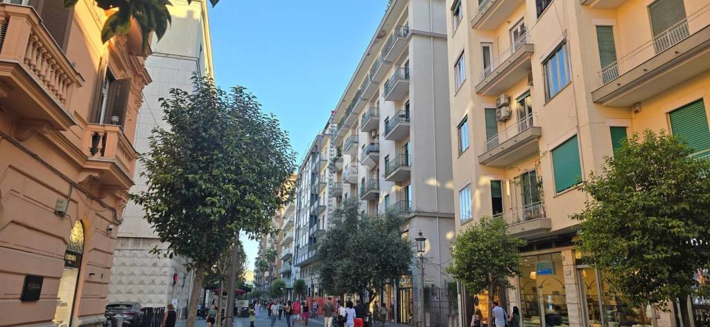 appartamento in vendita a Salerno in zona Centro Città