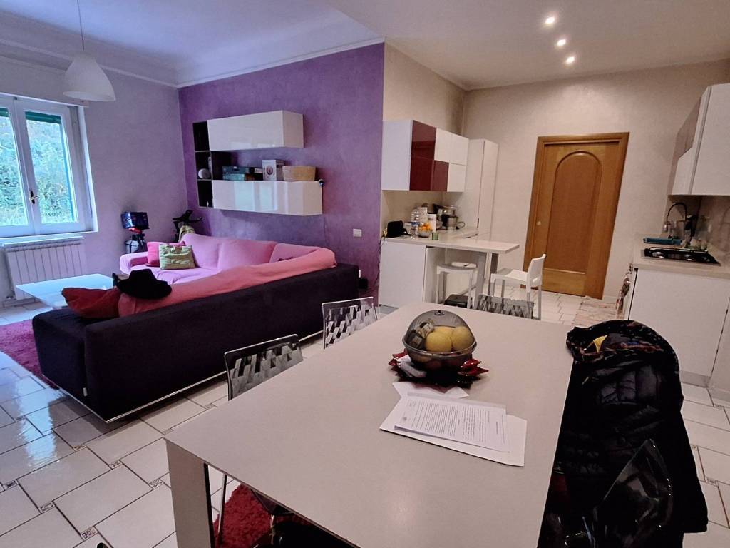 appartamento in vendita a Salerno in zona Ogliara