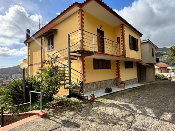 appartamento in vendita a Salerno in zona Ogliara