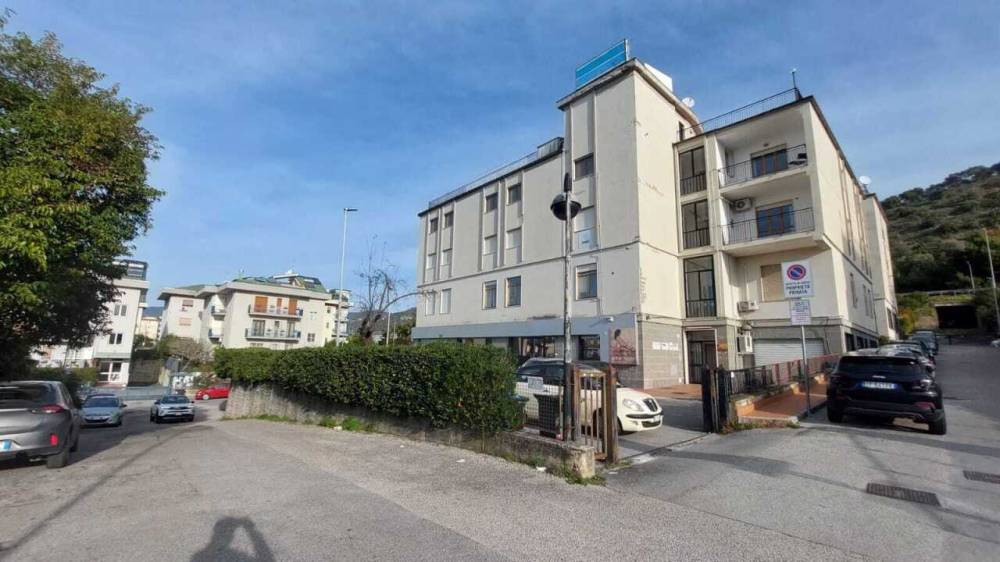 appartamento in vendita a Salerno in zona Centro Città