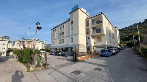 appartamento in vendita a Salerno in zona Centro Città