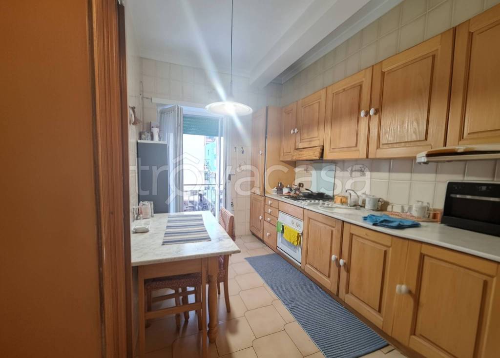 appartamento in vendita a Salerno in zona Pastena