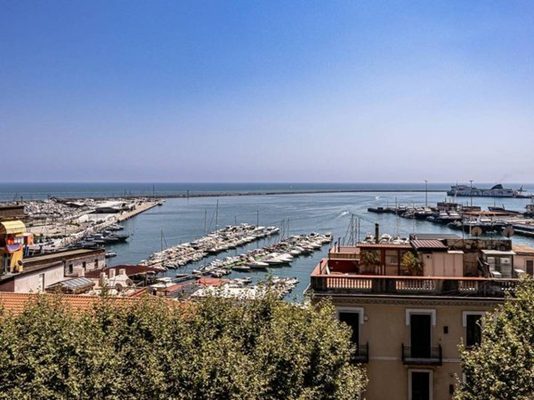 appartamento in vendita a Salerno in zona Centro Città