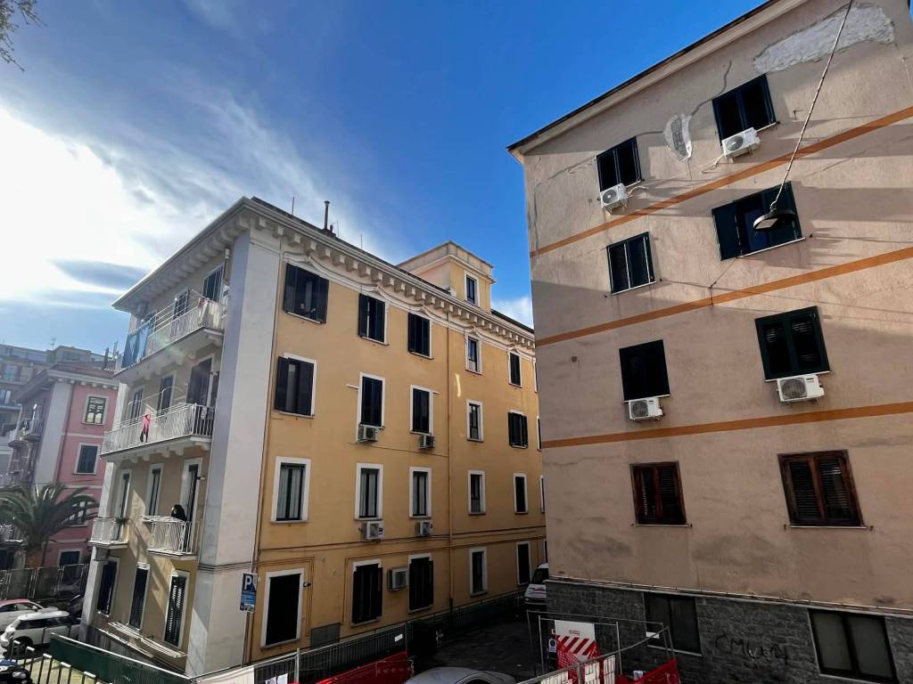 appartamento in vendita a Salerno in zona Centro Città