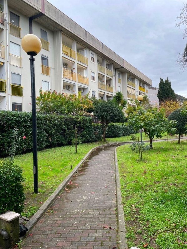 appartamento in vendita a Salerno in zona Mariconda