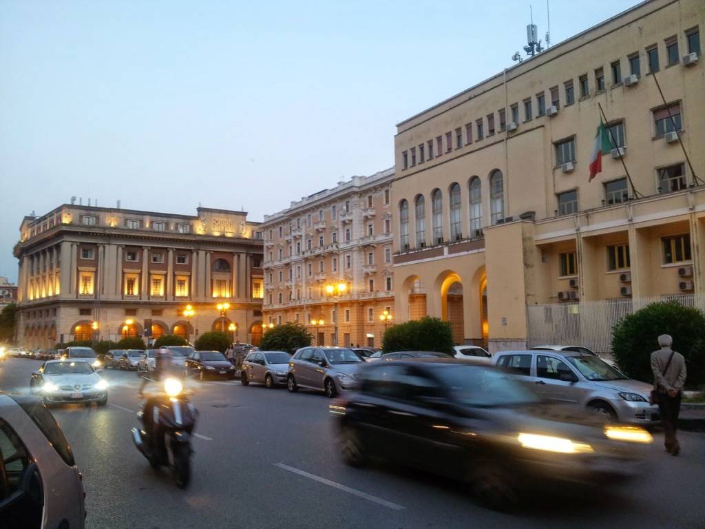appartamento in vendita a Salerno in zona Centro Città