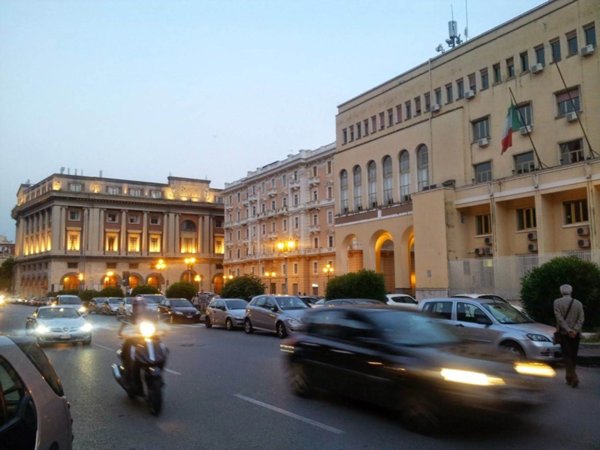 appartamento in vendita a Salerno in zona Centro Città