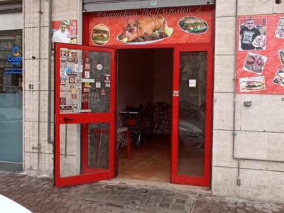negozio in vendita a Salerno in zona Torrione