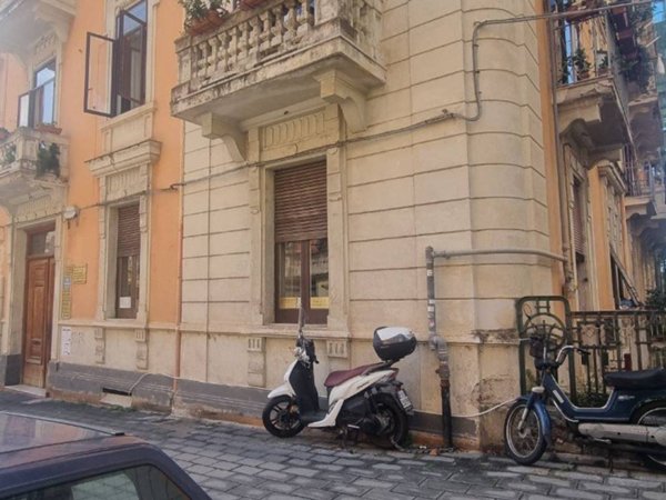 appartamento in vendita a Salerno in zona Porto