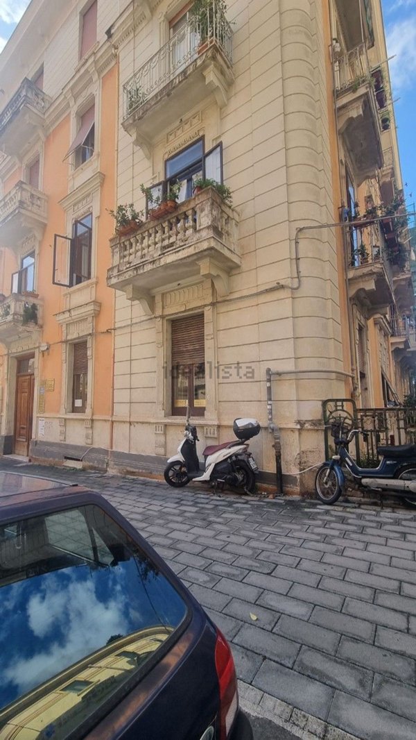 appartamento in vendita a Salerno in zona Porto