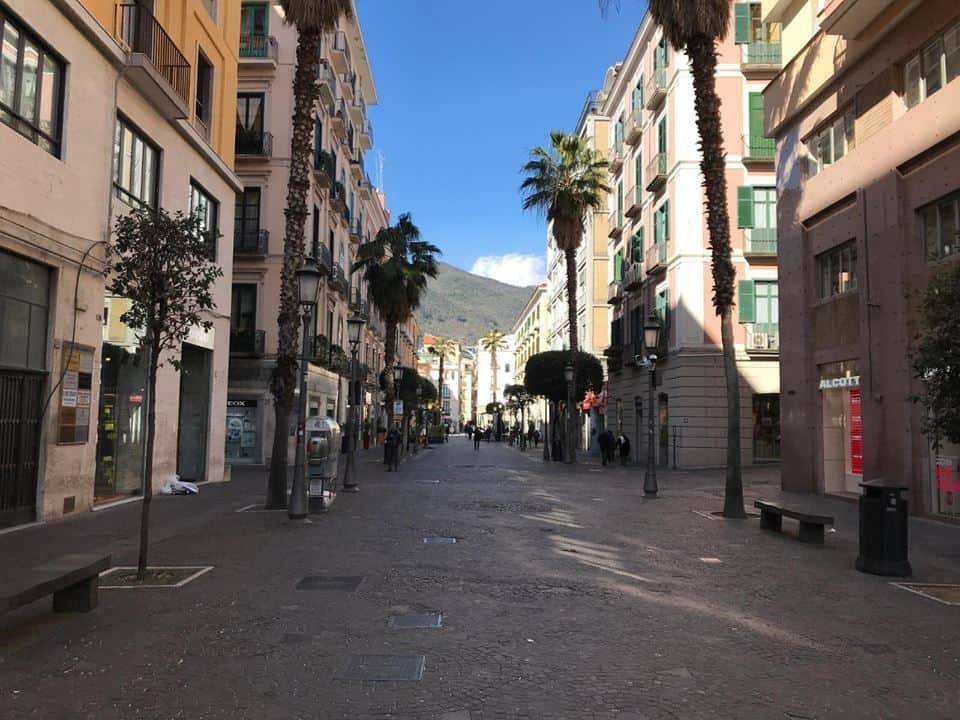 appartamento in vendita a Salerno in zona Centro Città