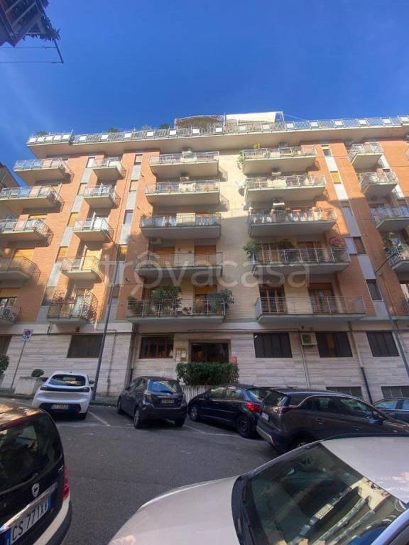 appartamento in vendita a Salerno in zona Centro Città