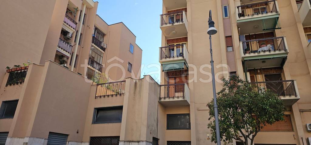 appartamento in vendita a Salerno in zona Pastena