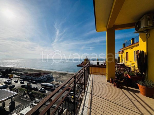 appartamento in vendita a Salerno in zona Mercatello