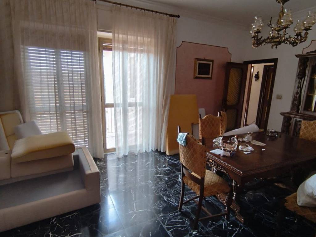 appartamento in vendita a Salerno in zona Pastena