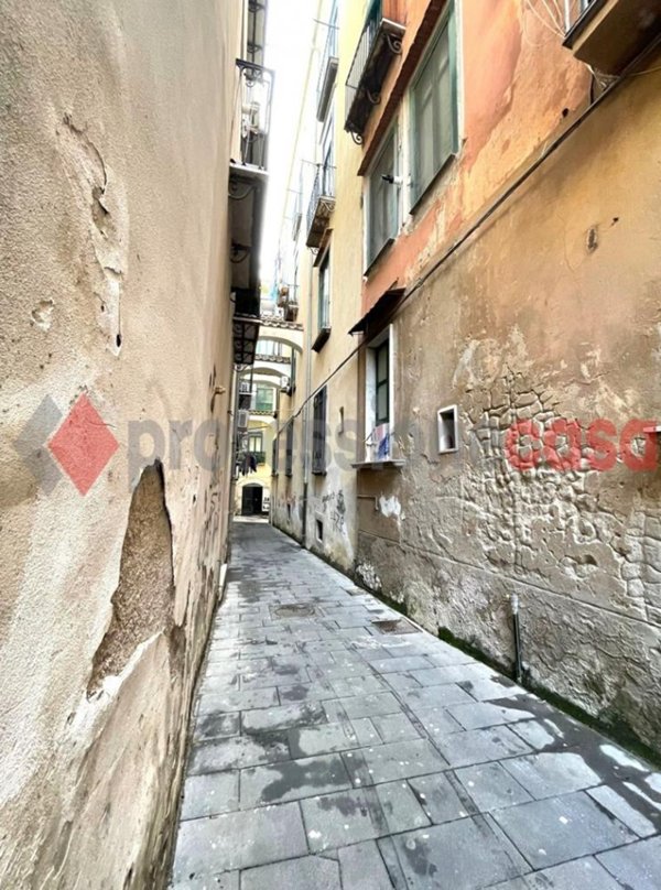 appartamento in vendita a Salerno in zona Centro Città
