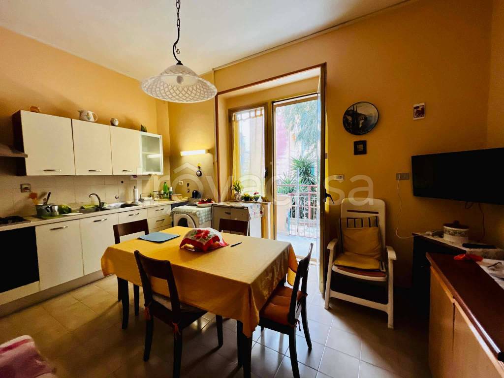 appartamento in vendita a Salerno in zona Ogliara