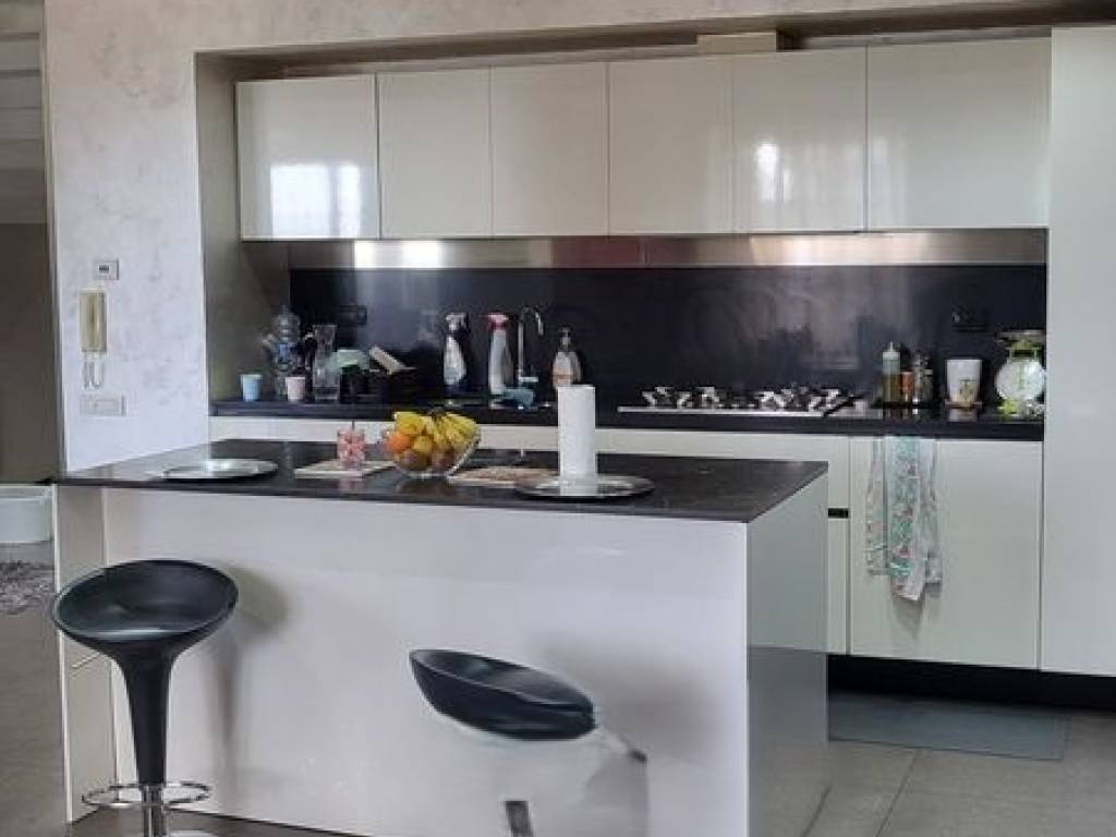 appartamento in vendita a Salerno in zona Torrione