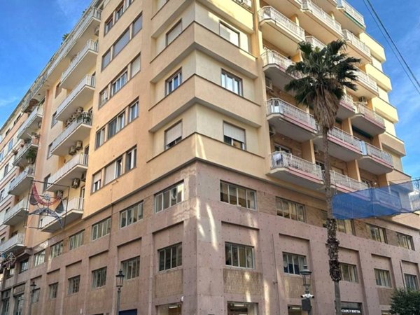 appartamento in vendita a Salerno in zona Centro Città