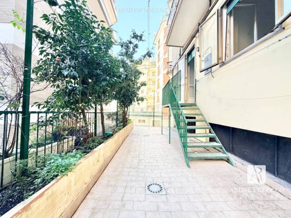 appartamento in vendita a Salerno in zona Centro Città