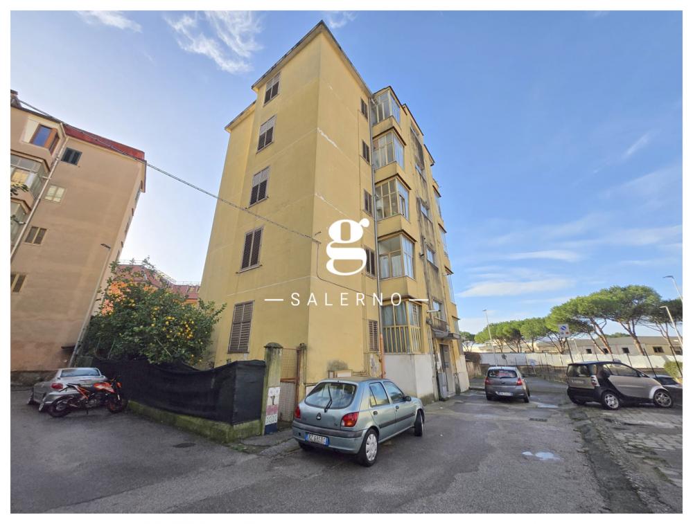appartamento in vendita a Salerno in zona Torrione