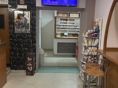 negozio in vendita a Salerno in zona Ogliara