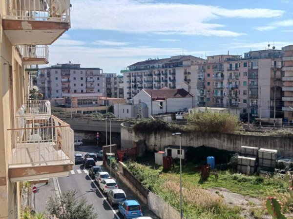 appartamento in vendita a Salerno in zona Torrione