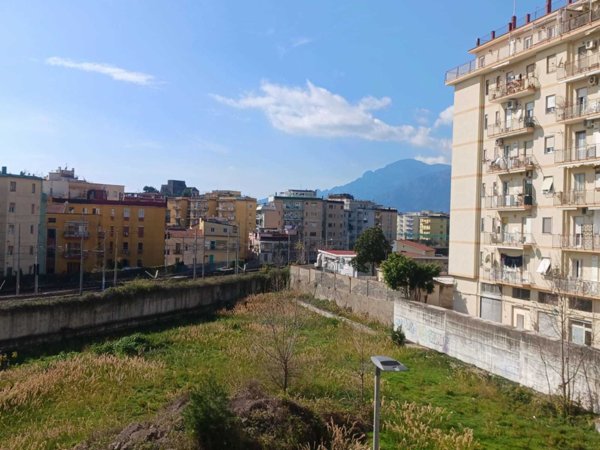 appartamento in vendita a Salerno in zona Torrione