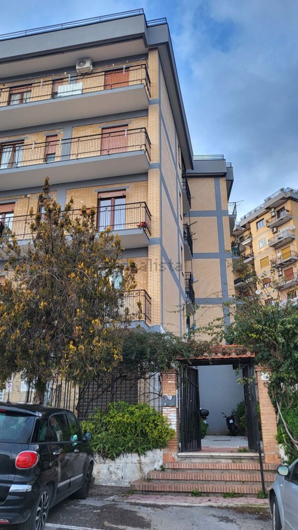 appartamento in vendita a Salerno in zona Torrione
