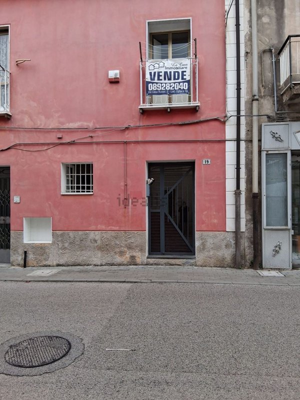 appartamento in vendita a Salerno in zona Ogliara