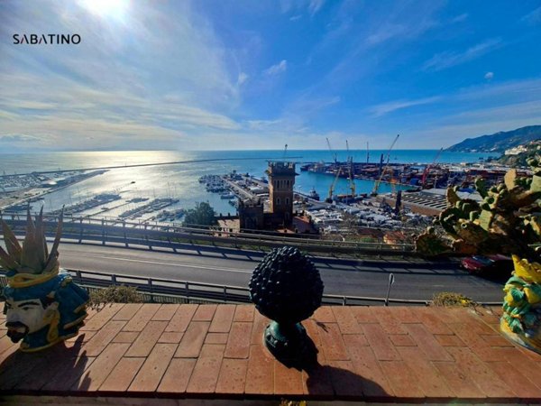 appartamento in vendita a Salerno in zona Centro Città