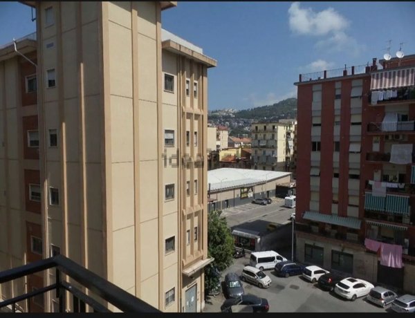 appartamento in vendita a Salerno in zona Pastena