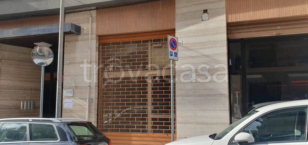 negozio in vendita a Salerno