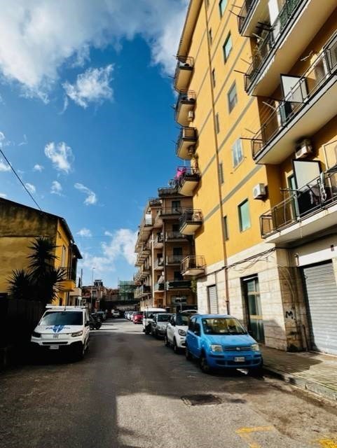 appartamento in vendita a Salerno in zona Pastena