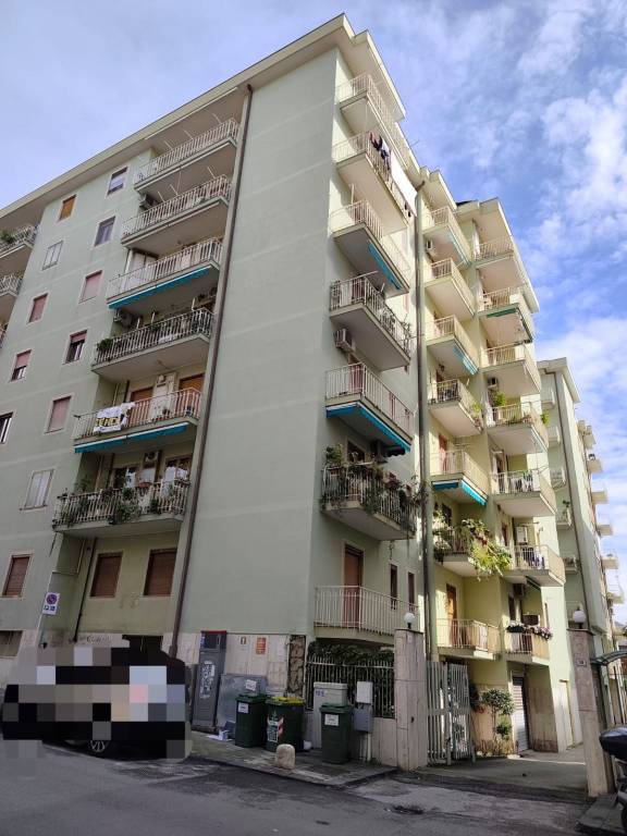 appartamento in vendita a Salerno in zona Pastena