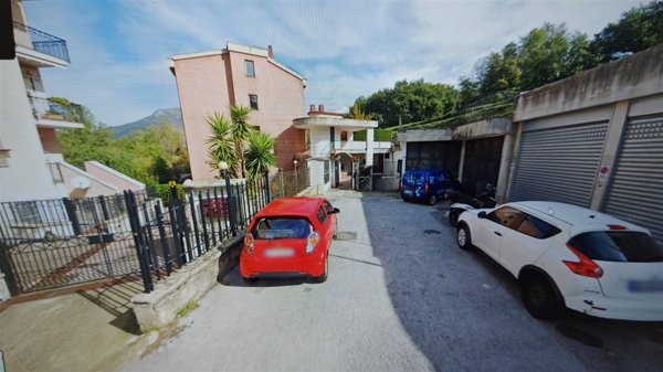 negozio in vendita a Salerno in zona Sala Abbagnano