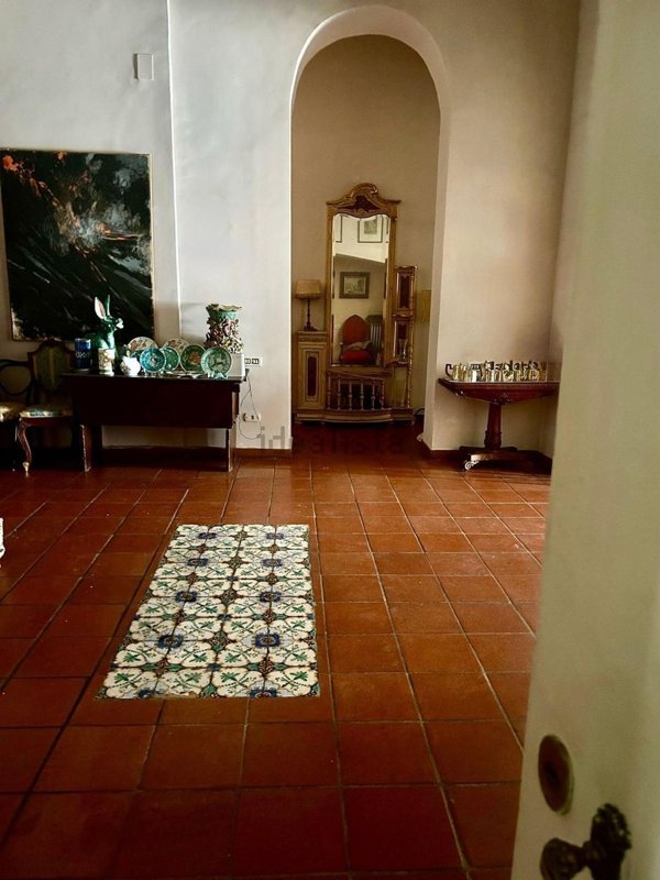 appartamento in vendita a Salerno in zona Centro Città