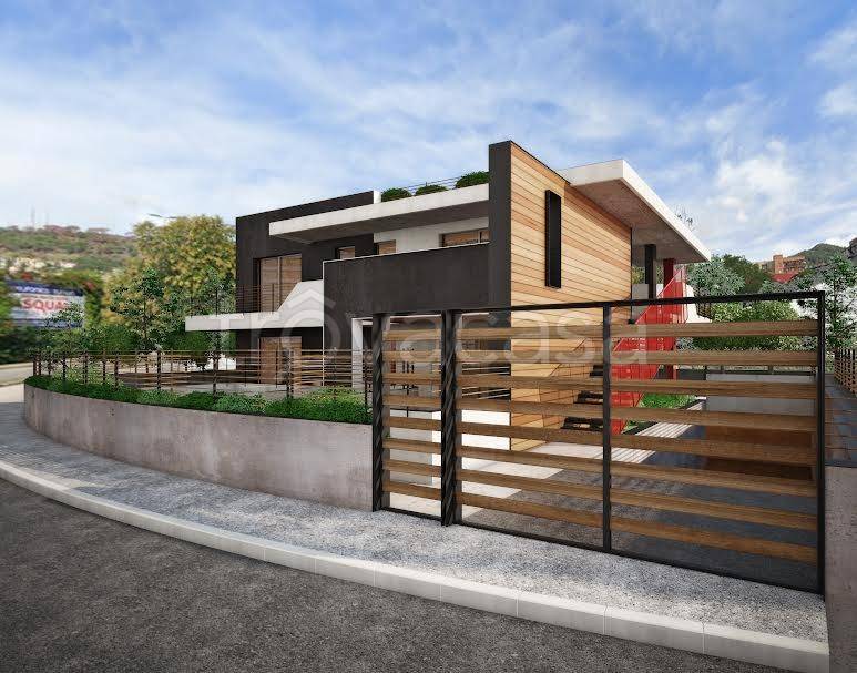 casa indipendente in vendita a Salerno in zona Torrione