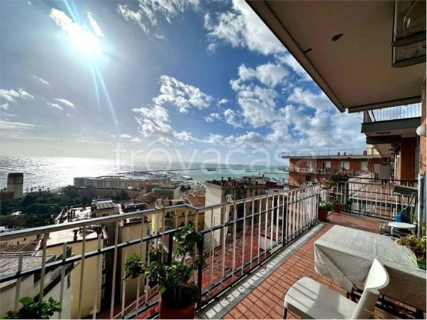 appartamento in vendita a Salerno in zona Centro Città