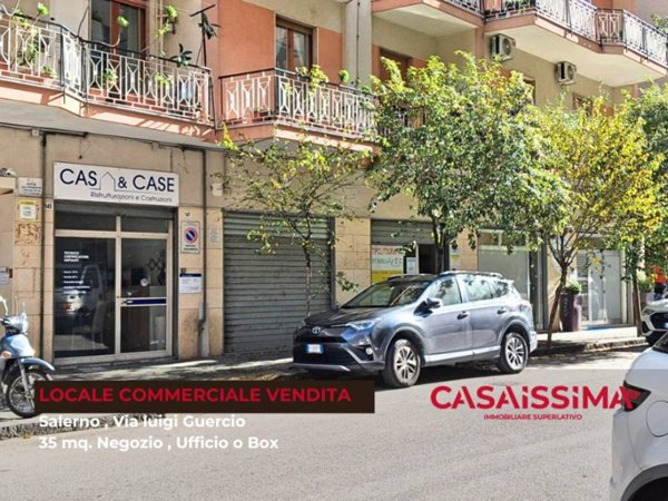 negozio in vendita a Salerno in zona Gelsi Rossi