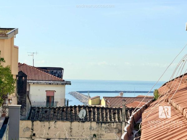 appartamento in vendita a Salerno in zona Centro Città