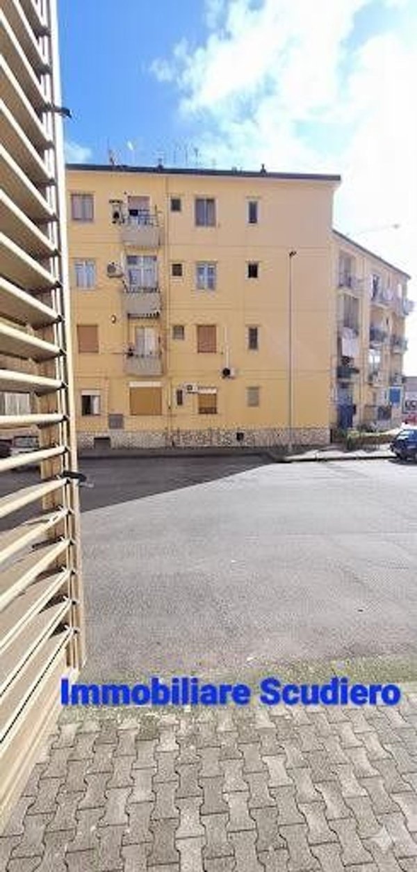 appartamento in vendita a Salerno in zona Mariconda