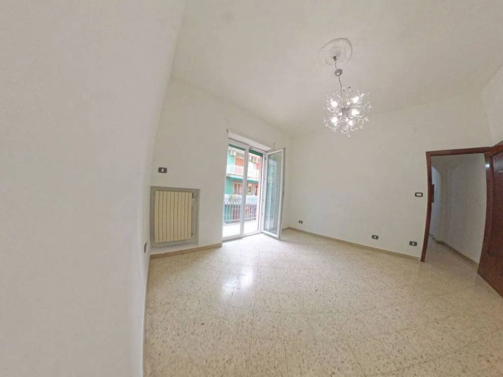 appartamento in vendita a Salerno in zona Pastena