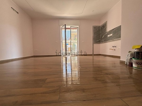 appartamento in vendita a Salerno in zona Pastena
