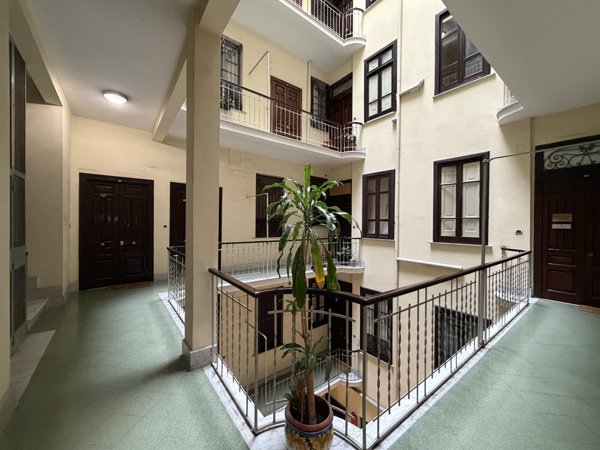 appartamento in vendita a Salerno in zona Centro Città