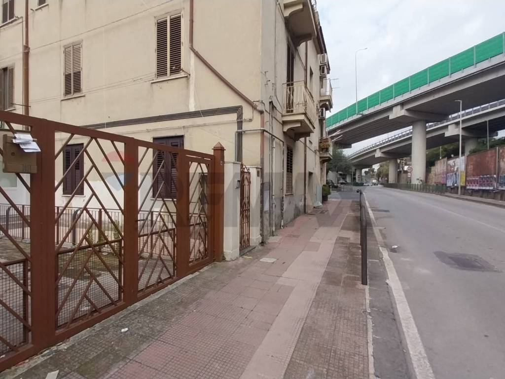 appartamento in vendita a Salerno in zona Irno