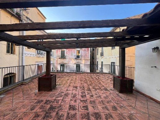 appartamento in vendita a Salerno in zona Centro Città