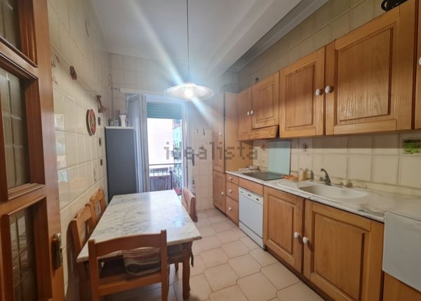 appartamento in vendita a Salerno in zona Pastena