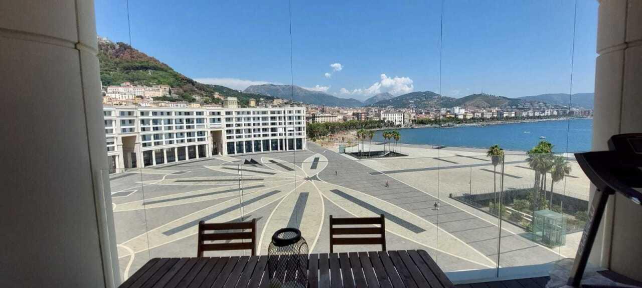 appartamento in vendita a Salerno in zona Centro Città