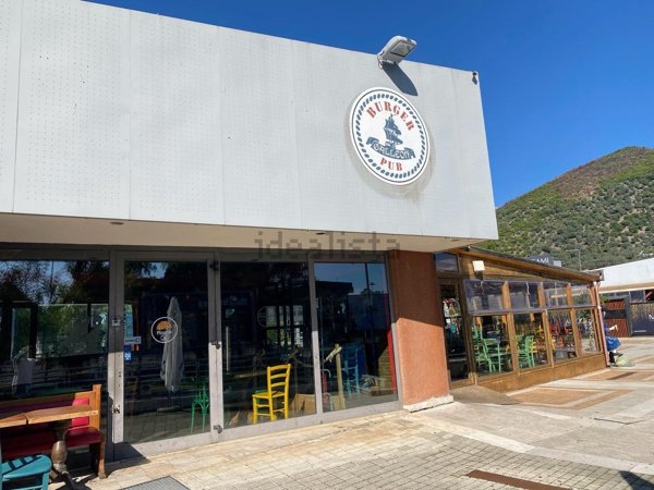 locale commerciale in vendita a Salerno